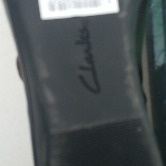 Shoes - Picture 4 of 5